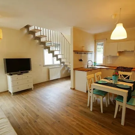 Della Rosa Apartment *
