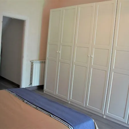 Della Rosa Apartment *